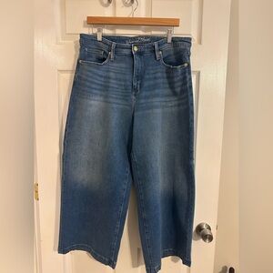 Universal Thread (Target Brand) Crop Flare Jeans